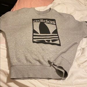 Men’s adidas sweatshirt